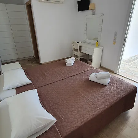 Gorgona Hotel 2*