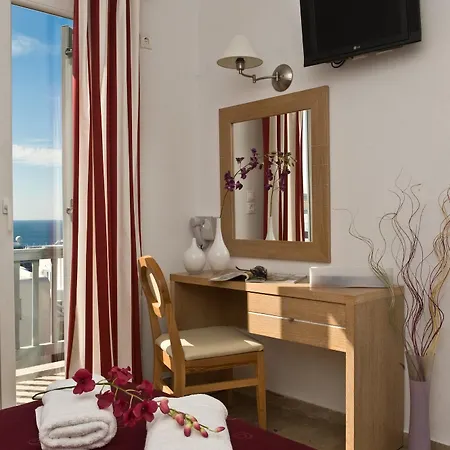 Gorgona Hotel 2*