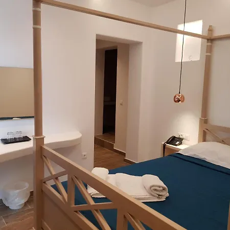 Hotel Gorgona 2*